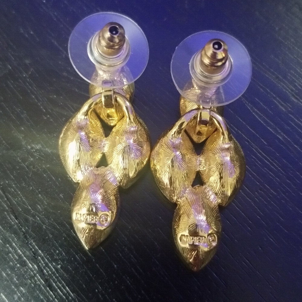 Napier Gold-Tone Marquise-Cut Crystal Cluster Stud Earrings - Picture 4 of 7